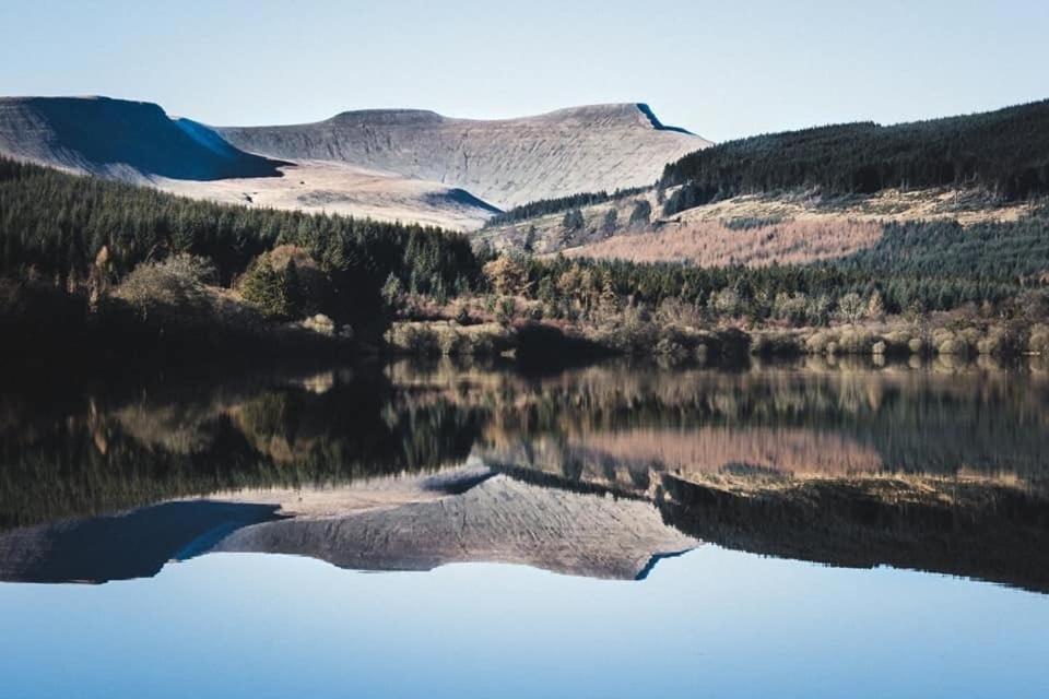 James' Place At Brynawel Merthyr Tydfil Buitenkant foto
